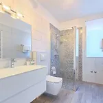 Lungera Villa Stinjan