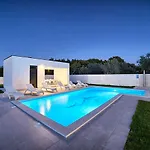 Villa Lungera
