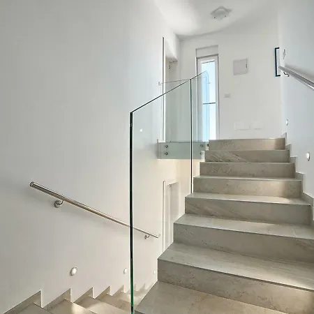 Villa Lungera *