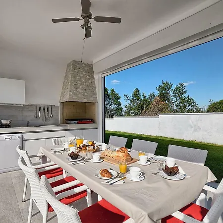 Lungera Villa Štinjan