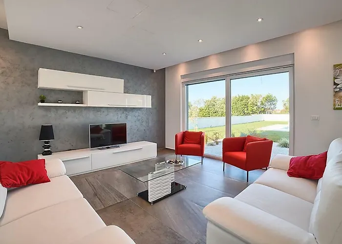 Βίλα Lungera Štinjan