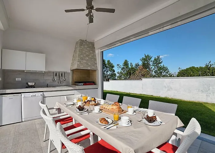 Lungera Vila Stinjan